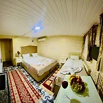 Alhambra Apart Hotel