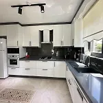 Villa'S Tomris