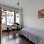Bright Vibrant 3Br Haven Near Sea And Prime Locale