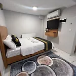 City Center Serenity: Stylish Studios Apartments