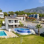Villa Residence Skylife