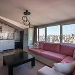 Charming 2Br Panoramic Views Penthouse In Maltepe