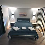 Central Location Loft Apartment