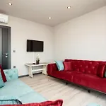 Marina Green Suite & Residence