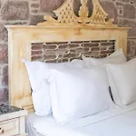 Cunda Mor Limon Otel