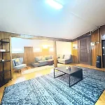 Bohemian Flat, 2Br, In Taksim Square, Beyoglu
