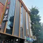 Hotel Iz