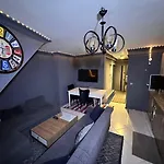 Freedom Modern And Luxry 1Bd Taksim Sisli
