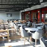 Expoist Hotel