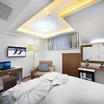 Room In Guest Room - Lika Hotel - Eco Double Room - Center Istanbul