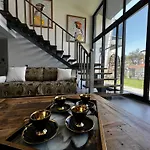 Black Pearl Private Detached Villa With Pool & Seaview