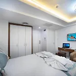 Room In Guest Room - Lika Hotel - Comfortable Double Room In Istanbul