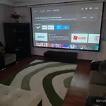 Beylikduezue Boelgesinde Ferah Bir Site Ici Konut