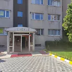 Beylikduezue Boelgesinde Ferah Bir Site Ici Konut