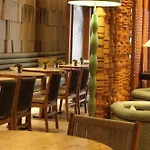 Housez Suites & Apartments Special Class