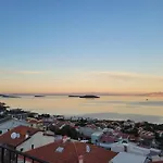 Terrace Urla