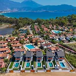 Villa Sea Side 1