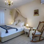 Alacati Sultan Konak Butik Otel ℳℛ Luxury Concept