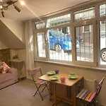 Cihangir Beyoglu Merkezi Konumda