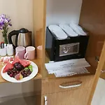 Maxwell Hotel
