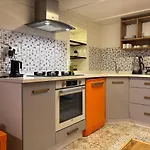 Idor Guest House