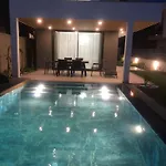 Villa Merkez Havuzlu Odalarbanyolu