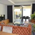 Cesme Merkez Sueper Lueks