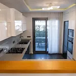 Cesme Lueks Huzurlu Yeni Villa