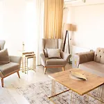 Deluxe King Suite As3