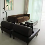Ashta Suites / Color Block