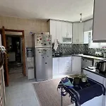Detached House With Garden In Denizli Center