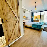 Karaoz Global Houses