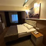 Lucid Hotel