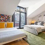 Private Fourlex House With Central Location