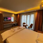 Enjoy Suit