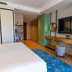 Q Style Hotel