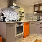 Idor Guest House
