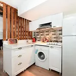 Historical Wood Dublex Apt At Taksim&Galata