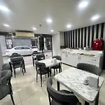 Jammy Hotel