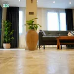 Khalkedon Suites