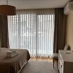Taksim Cozy Flat With Swimming Pool, Sauna And Ac