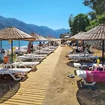 Deniz Manzarali, Plaja 100 Metre, Luks Daire 4