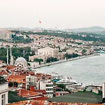 Bosphorus View Oasis 3 Br- 2 Ba Apartment