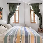 House Of Soul & Triplex With A Winter Garden