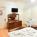 Oez Butik Otel Antik Kent Myrleia