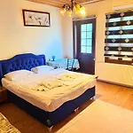 Oez Butik Otel Antik Kent Myrleia