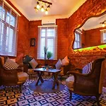 White Bolshoi Rooms