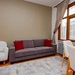 Cosy 2-Bedroom Apartment