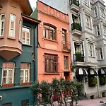 House Of Soul & Triplex With A Winter Garden
