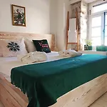 Berlin'S Guest House